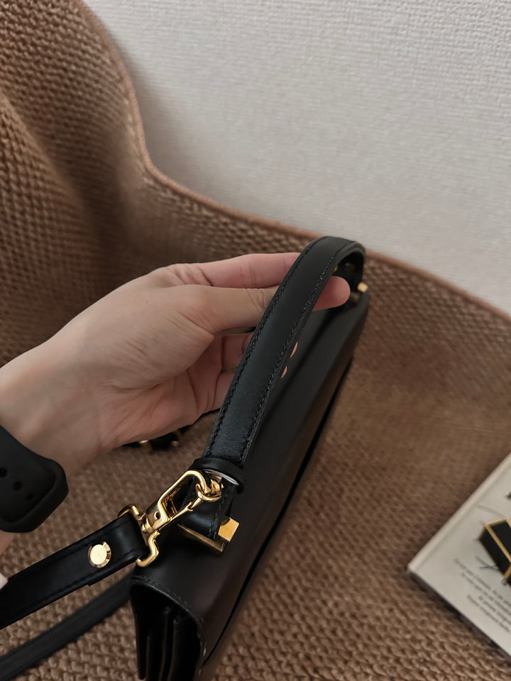 Hermes Vintage Sac Cardenas  with dustbag— Black Leather with Lock & Key 🖤✨ Rare Small Size | Collector’s Briefcase