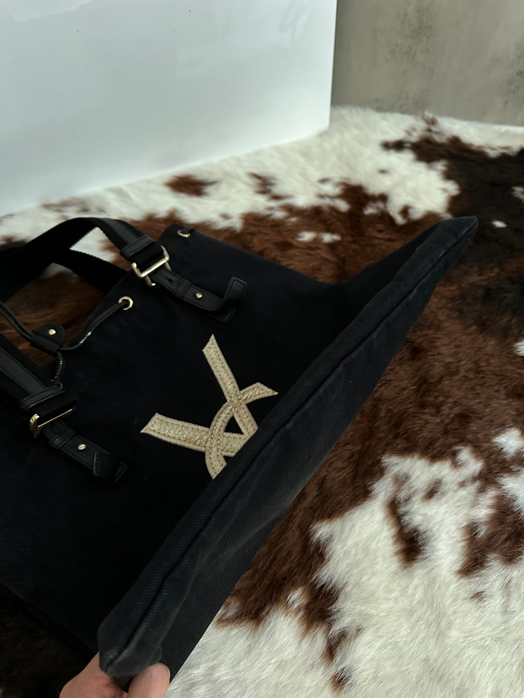 YSL Oversized Canvas Tote🖤 | Effortless Chic Meets Everyday Functionality