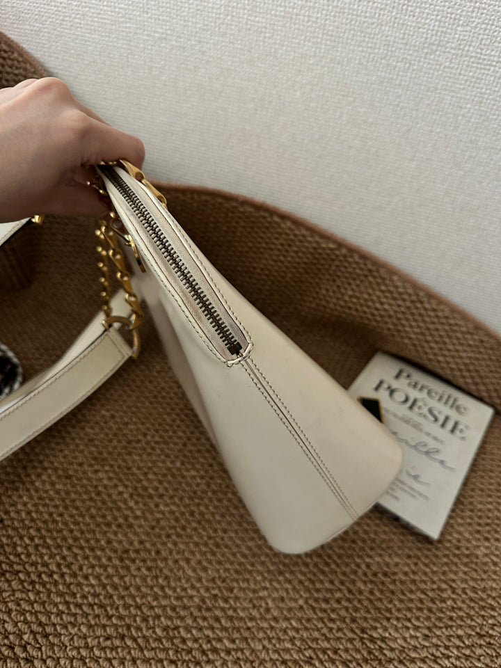 CELINE Fishbone Chain Shoulder Bag — Cream 🤍✨ Elegant & Versatile | Fits iPad