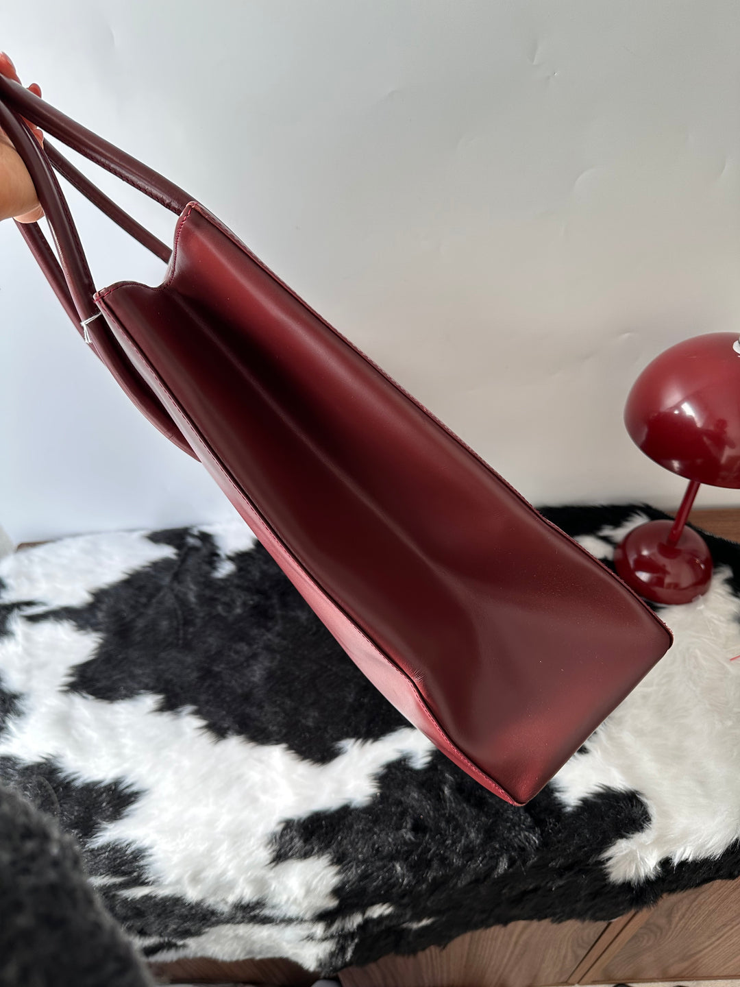 Cartier Leather Tote Bag ❤️｜Classic Bordeaux Tone × Signature Logo Tag × Spacious Everyday Carry