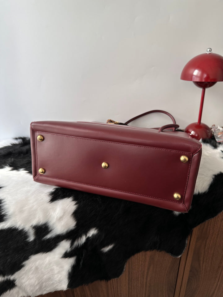 Cartier Leather Tote Bag ❤️｜Classic Bordeaux Tone × Signature Logo Tag × Spacious Everyday Carry