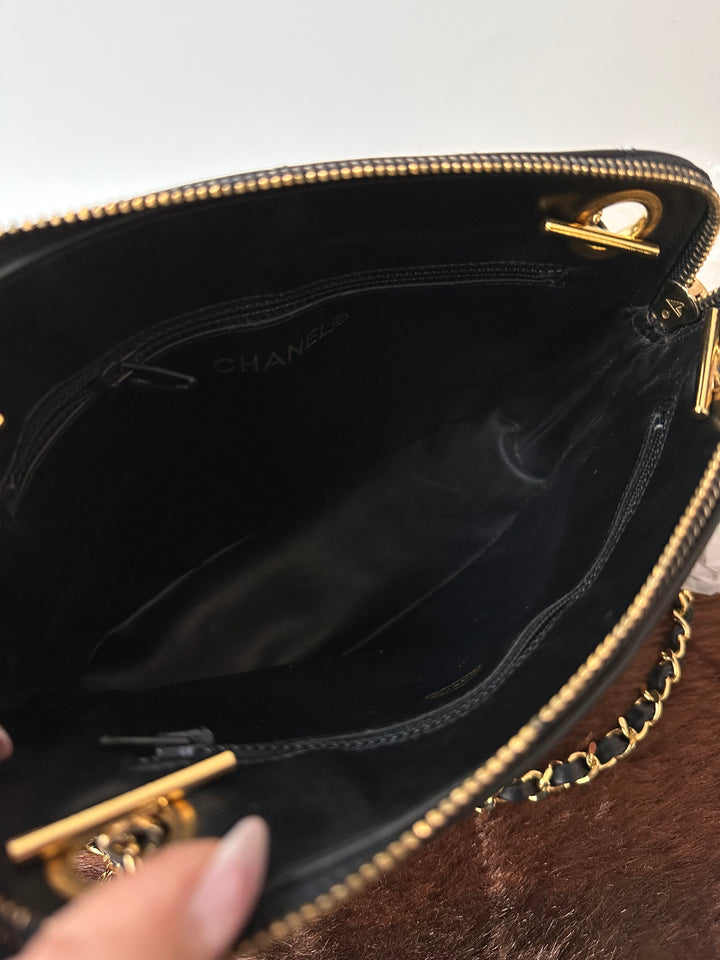 CHANEL Mini Lambskin Shell Bag 🖤｜Soft Lambskin × Iconic Quilting × Adorable Rare Details