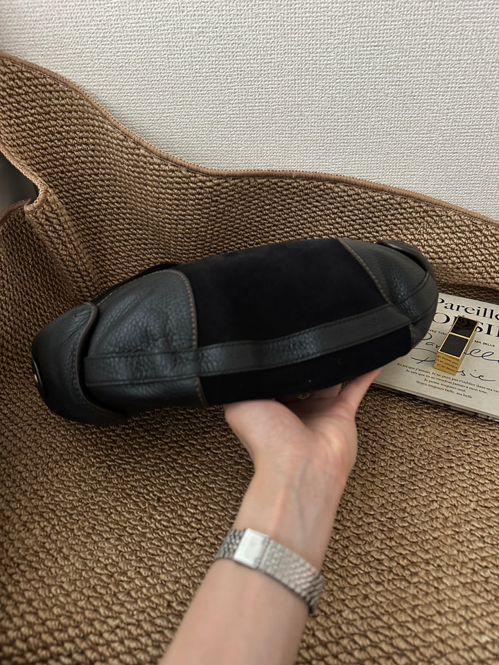 Salvatore Ferragamo Horseshoe Buckle Hobo — Black 🖤✨ Elegant & Spacious Vintage Classic