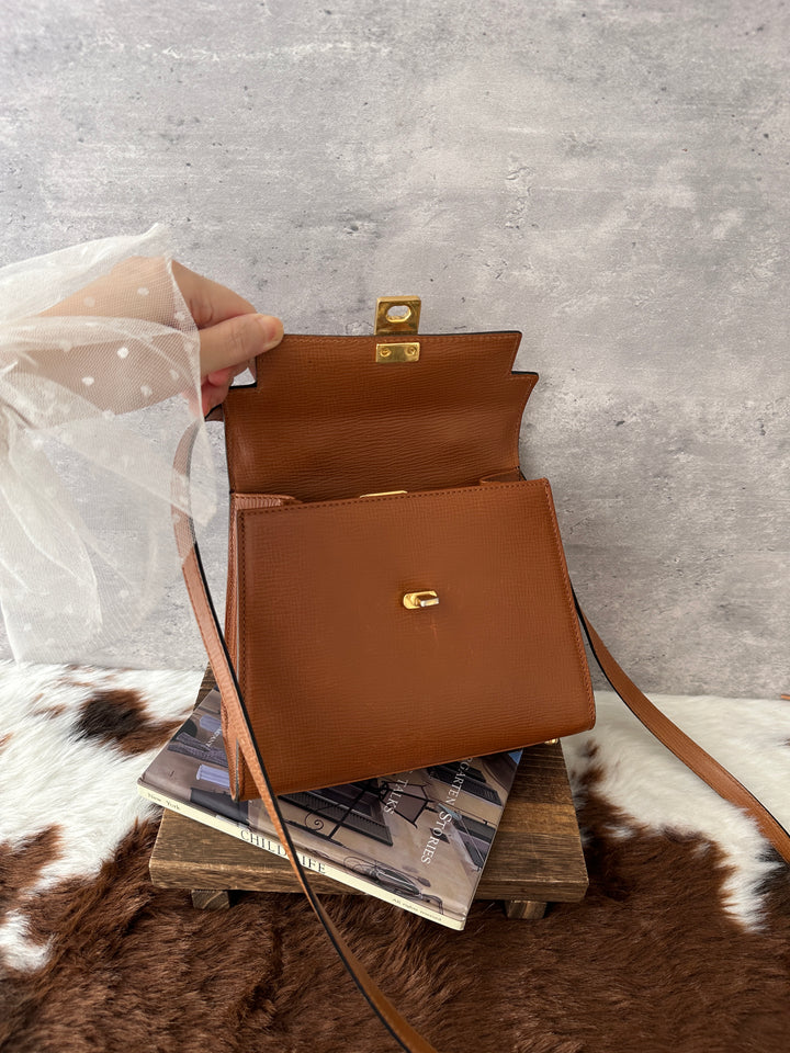 FENDI Mini Kelly 🤎✨｜Hazelnut Brown × Gold Hardware × Vintage Mini Bag