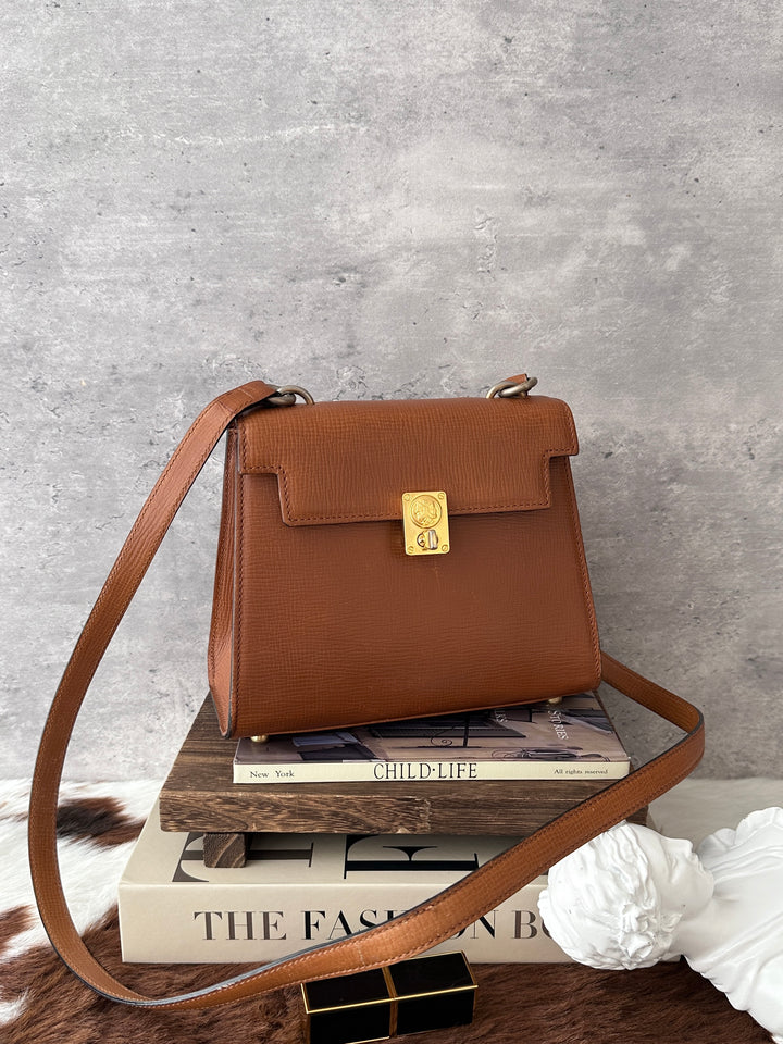 FENDI Mini Kelly 🤎✨｜Hazelnut Brown × Gold Hardware × Vintage Mini Bag