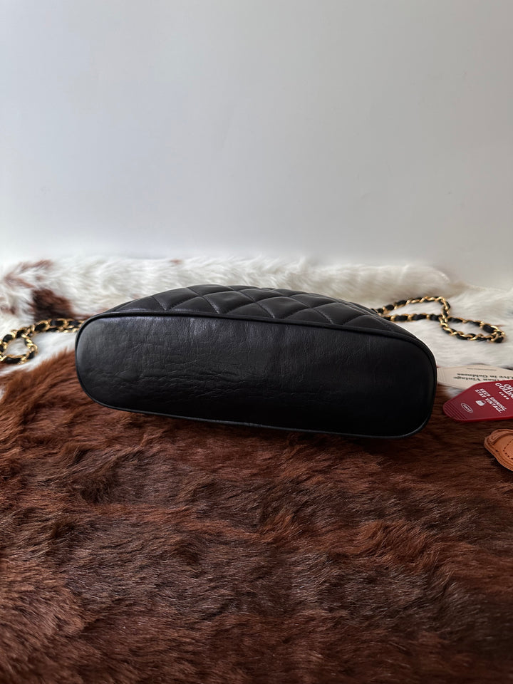 CHANEL Mini Lambskin Shell Bag 🖤｜Soft Lambskin × Iconic Quilting × Adorable Rare Details