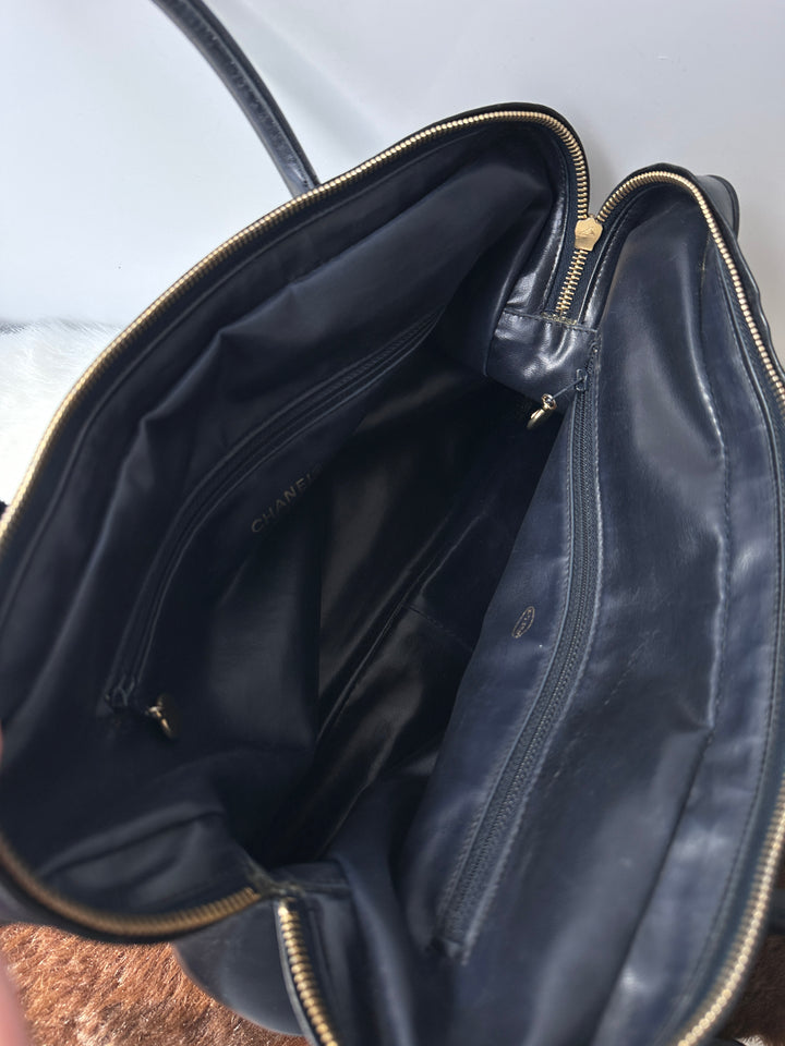 CHANEL Denim Leather Tote Bag 💙🖤｜Oversized CC Logo × Gold Ring Charm × Lightweight Daily Carry