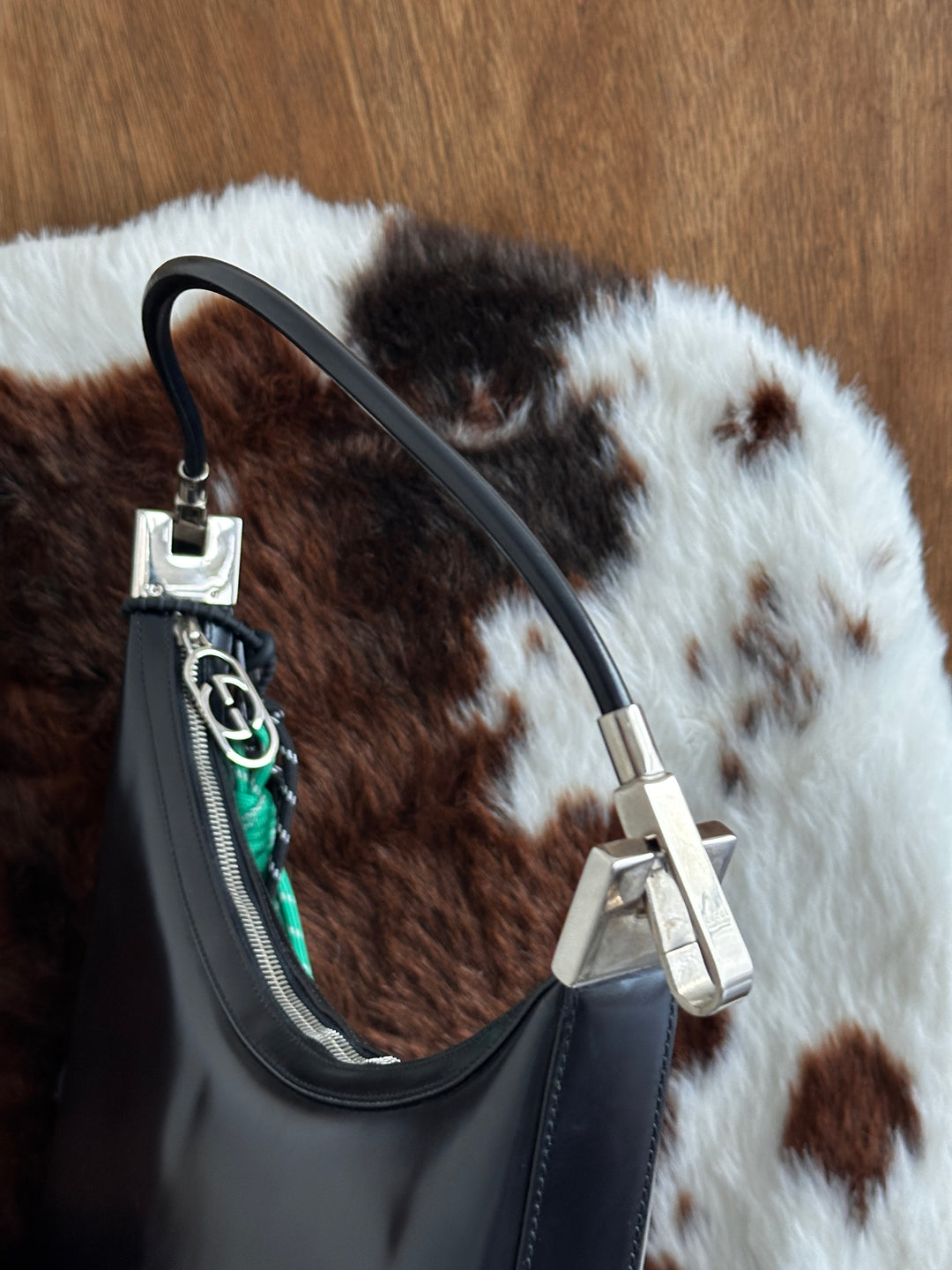 Gucci Box Leather Hobo Bag 🖤｜Minimalist Design × Detachable Handle × Crossbody Versatility