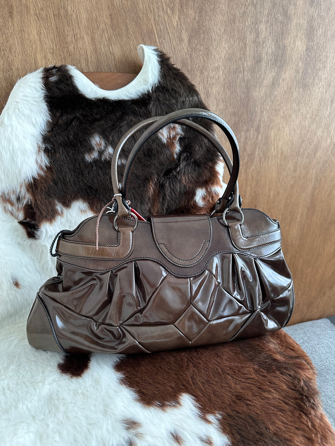 Ferragamo Gancini Hobo Bag 🖤🫒｜Quilted Design Detail・Olive Tone・Effortless Chic