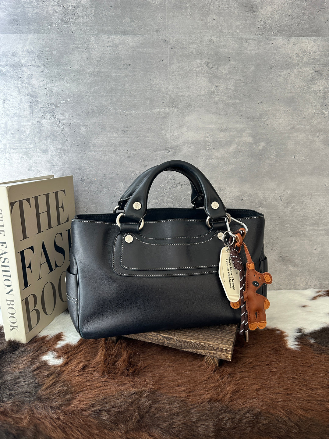 Celine Boogie Bag 🖤✨｜Smooth Black Leather × Iconic Top Handle × Convertible Styling
