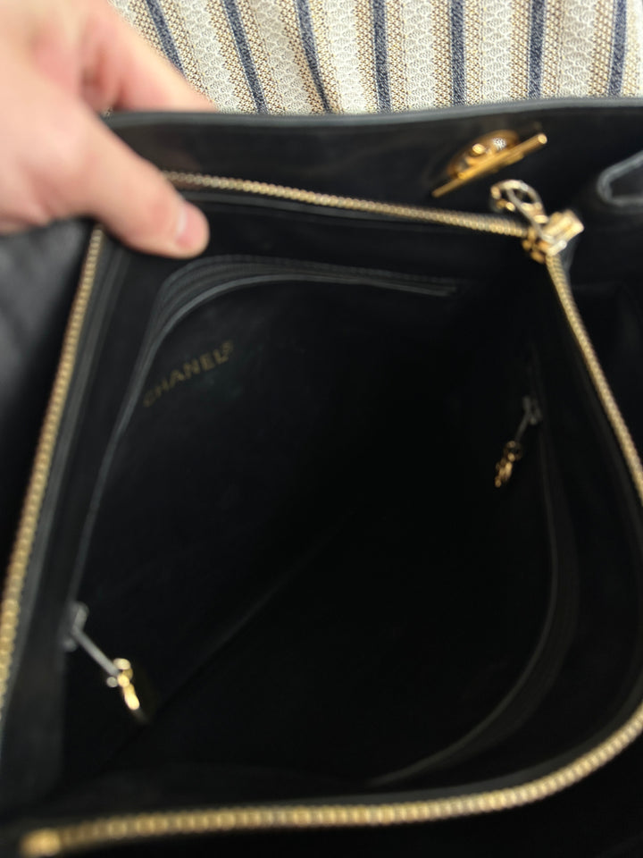 Chanel Large CC Circle Chain Shoulder Bag