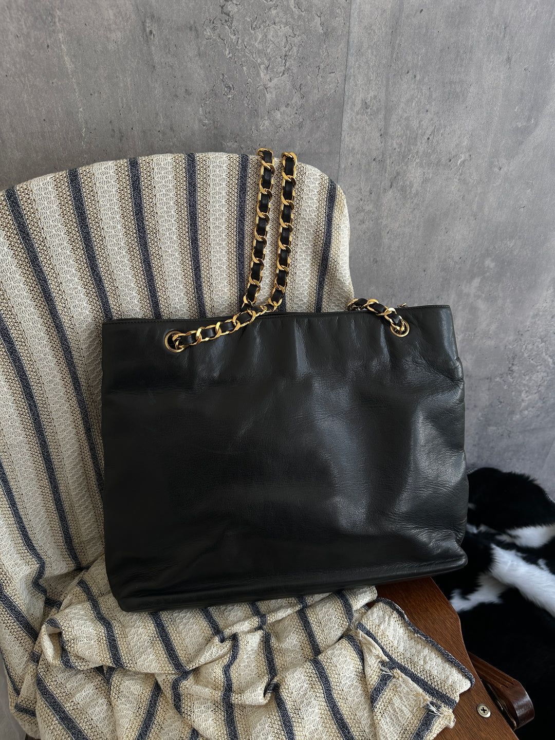 Chanel Large CC Circle Chain Shoulder Bag