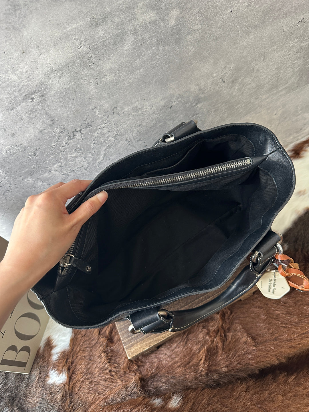 Celine Boogie Bag 🖤✨｜Smooth Black Leather × Iconic Top Handle × Convertible Styling
