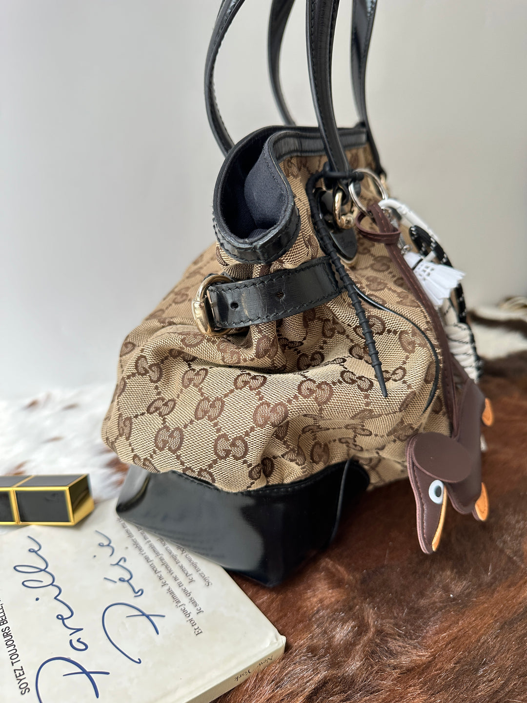 Gucci Monogram Tote Bag 🤎🖤｜Signature GG Canvas × Special Metal Details × Lightweight Daily Carry