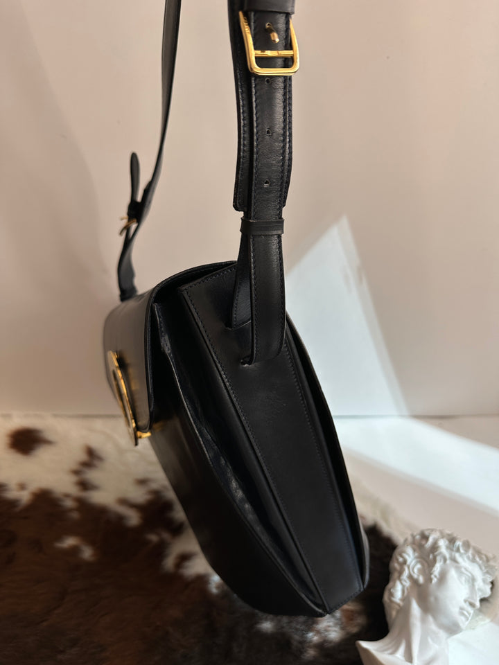 CELINE Large Gold Ring Leather Shoulder Bag 🖤｜Oversized Gold Logo × Red Interior × 3-Way Styling