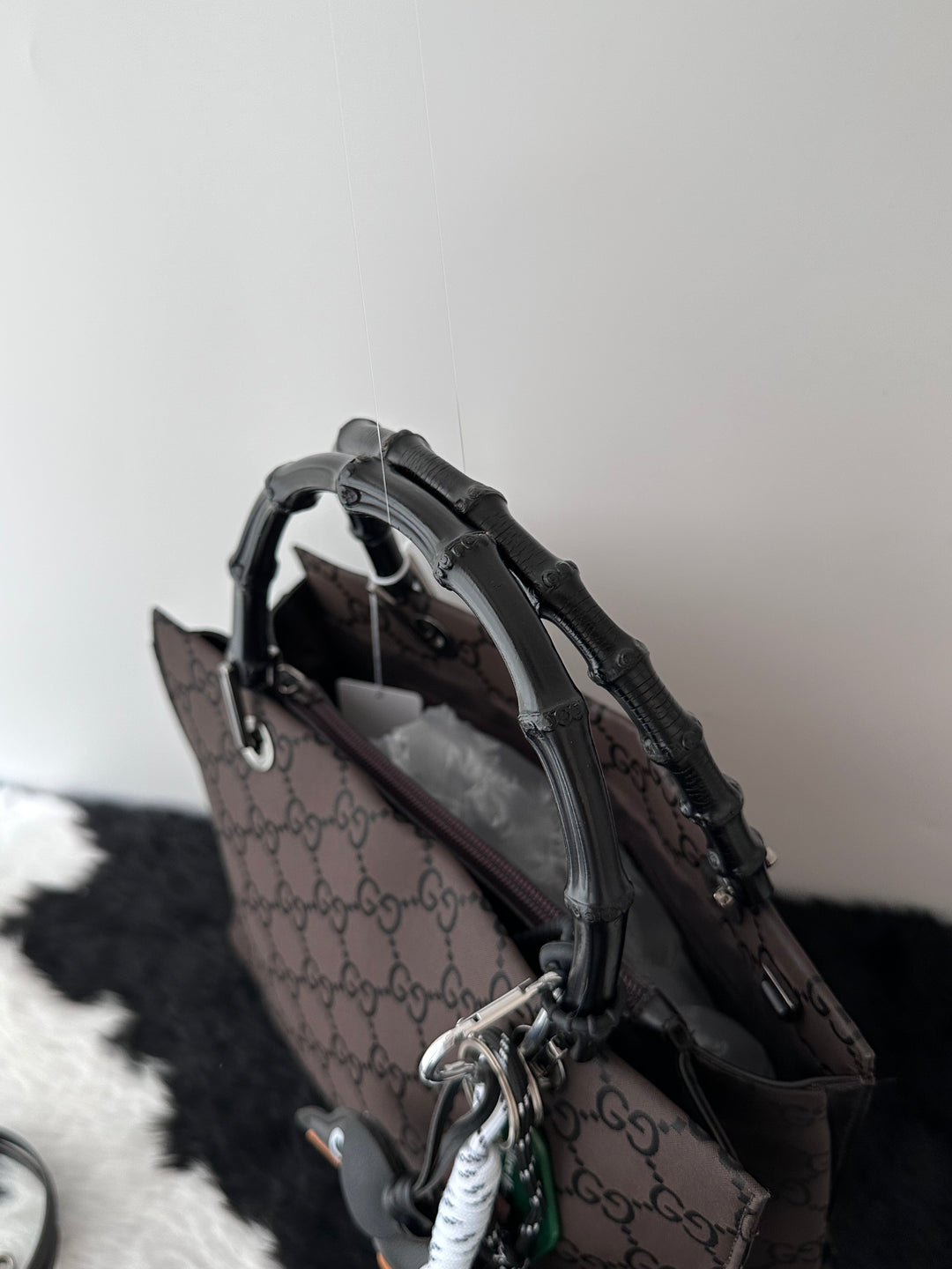 Gucci Bamboo Nylon Tote Bag 🖤🤎｜Iconic Bamboo Handle・Lightweight Nylon・With Original Strap