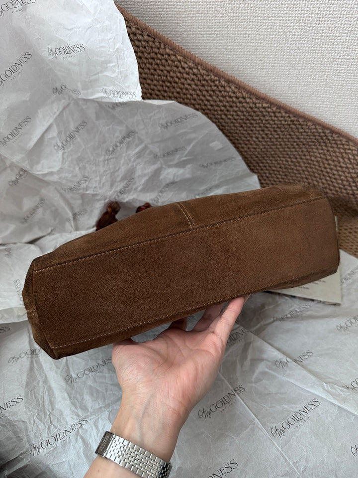 Chanel Suede “Teddy Bear” Tote — Brown with Tortoiseshell Chain Handles 🧸🤎 Vintage Atmosphere & Cozy Luxe