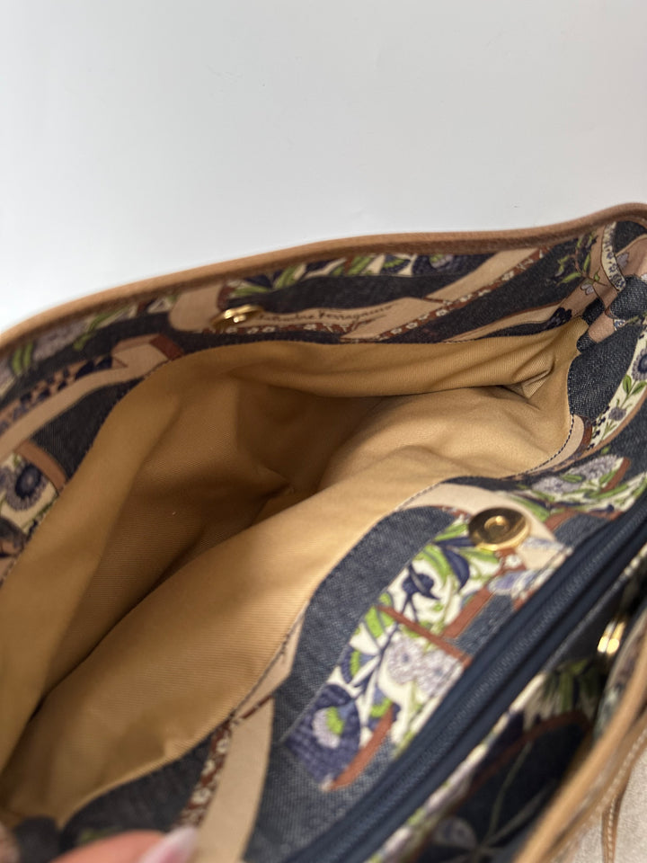 Ferragamo Denim Floral Tote Bag 💙✨｜Denim Patchwork・Floral Print・Large Capacity