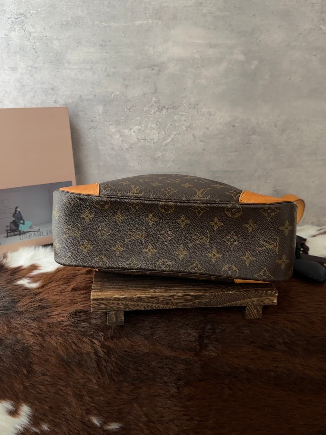 Louis Vuitton Monogram Boulogne Crossbody 🥐🤎｜Iconic Monogram × Crescent Silhouette × Everyday Versatility