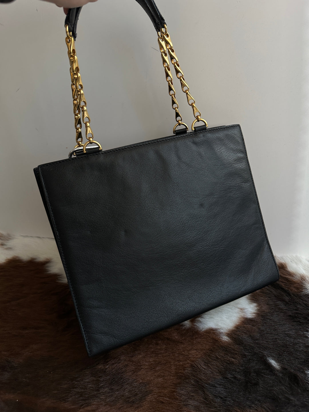 CELINE Fishbone Chain Tote Bag 🖤｜Unique Hardware × Refined Leather × Everyday Functionality✨