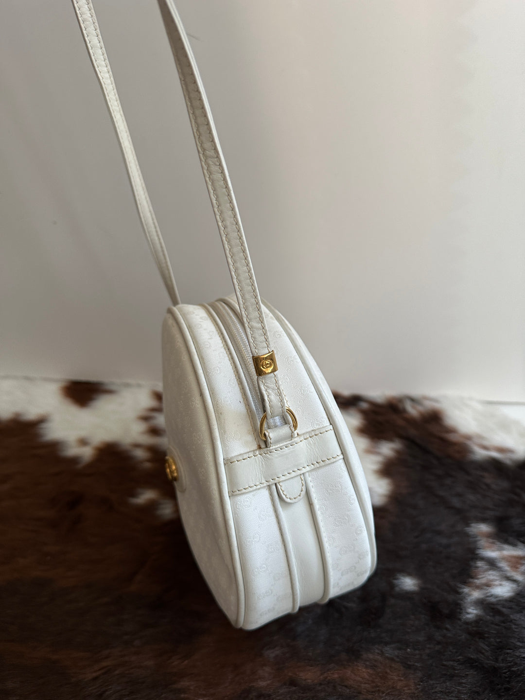 GUCCI Monogram Snow White Circle Bag 🤍｜Lightweight Elegance × Vintage Charm × Everyday Practicality✨