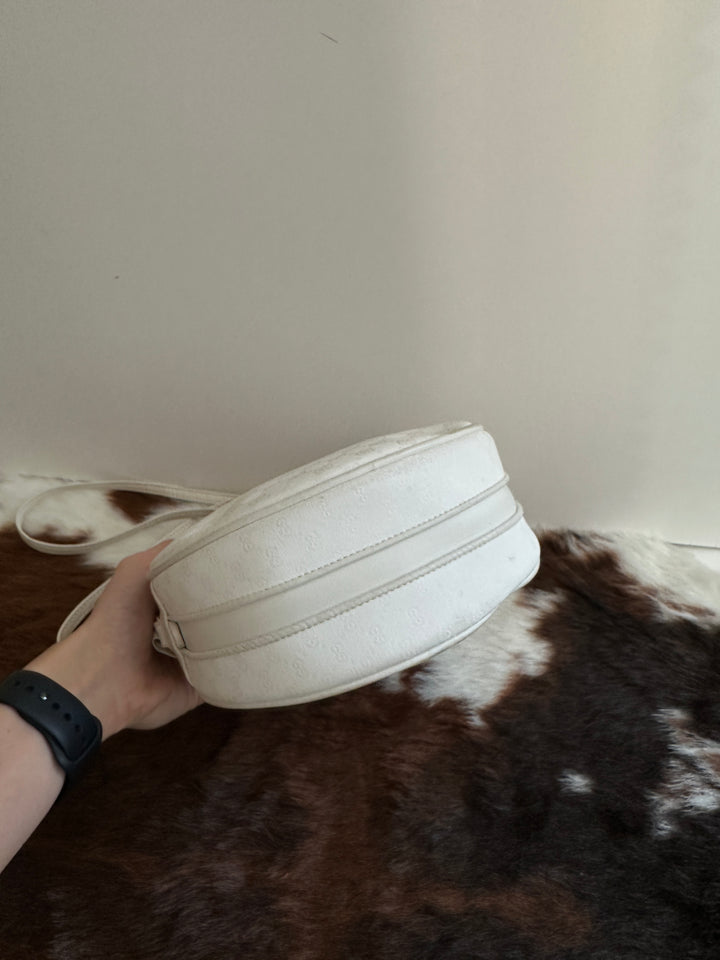 GUCCI Monogram Snow White Circle Bag 🤍｜Lightweight Elegance × Vintage Charm × Everyday Practicality✨