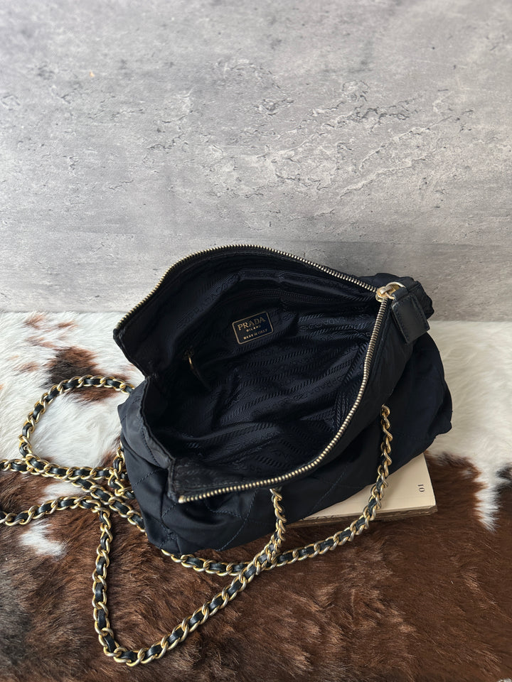 Prada Quilted Nylon Chain Shoulder Bag 💙🖤｜Dark Navy Nylon × Leather-Woven Chain × Convertible Styling