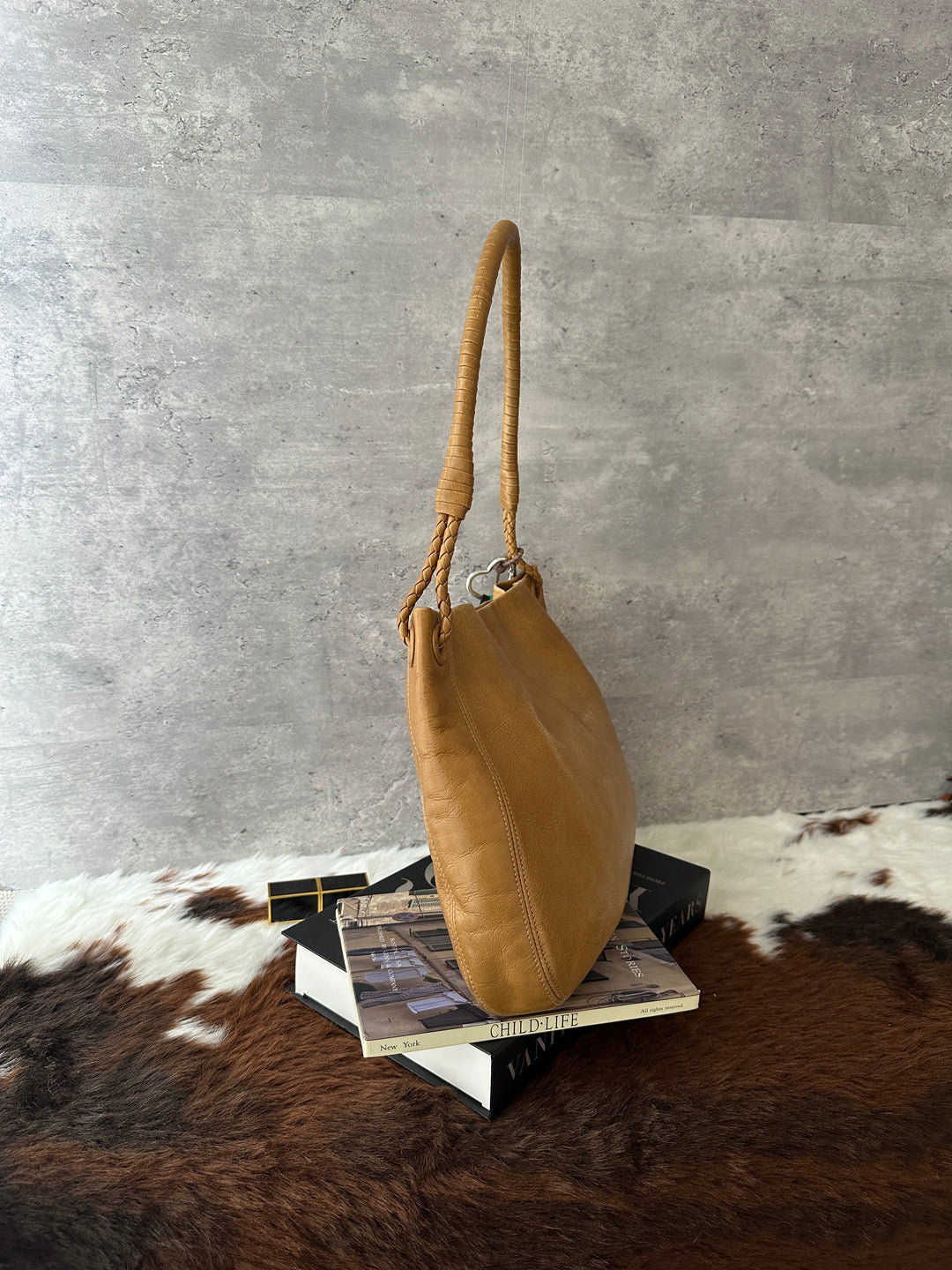 Bottega Veneta Soft Leather Hobo Bag 🤎🧡｜Supple Calfskin × Wrapped Handle × Spacious Silhouette
