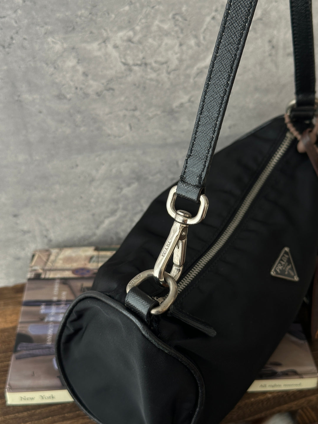 Prada Nylon Mini Shoulder Bag 🖤✨｜Iconic Nylon × Compact Silhouette × Convertible Styling