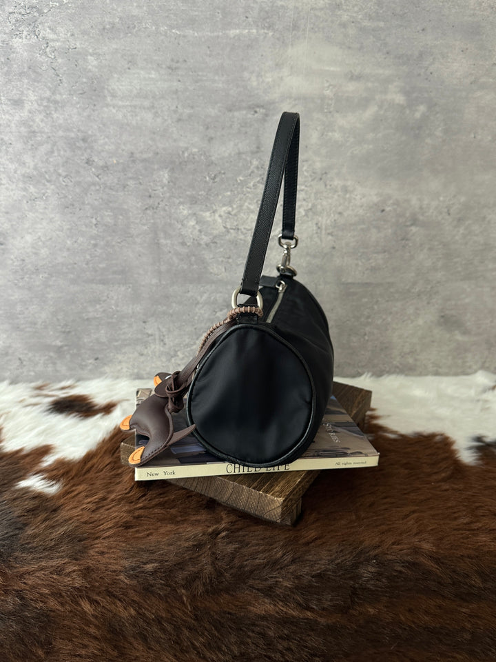 Prada Nylon Mini Shoulder Bag 🖤✨｜Iconic Nylon × Compact Silhouette × Convertible Styling