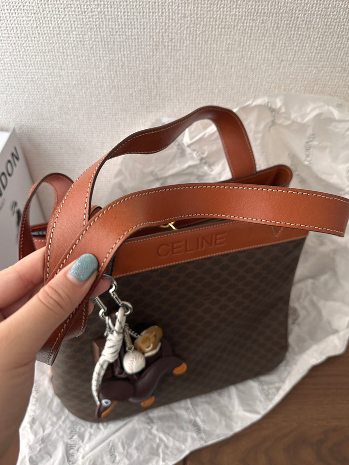 CELINE Macadam Monogram Tote Bag（Brown × Tan Leather Trim）｜Spacious Everyday Elegance ✨👜