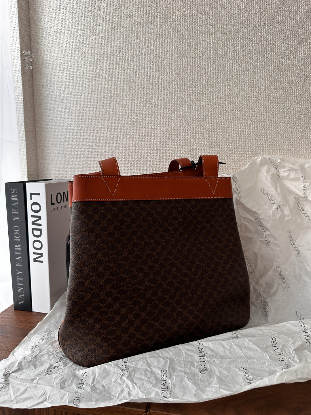 CELINE Macadam Monogram Tote Bag（Brown × Tan Leather Trim）｜Spacious Everyday Elegance ✨👜