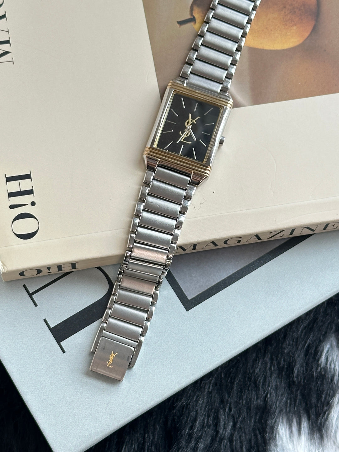 Yves Saint Laurent Tank Watch 🖤✨｜Rectangular Case × Black Dial × Two-Tone Details
