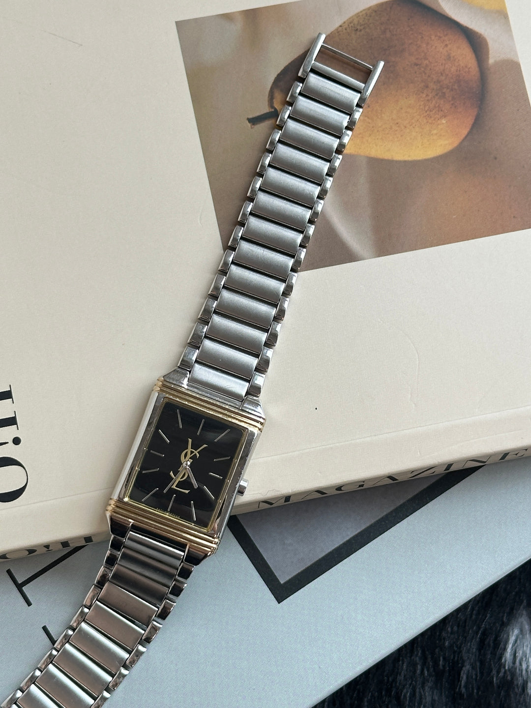 Yves Saint Laurent Tank Watch 🖤✨｜Rectangular Case × Black Dial × Two-Tone Details