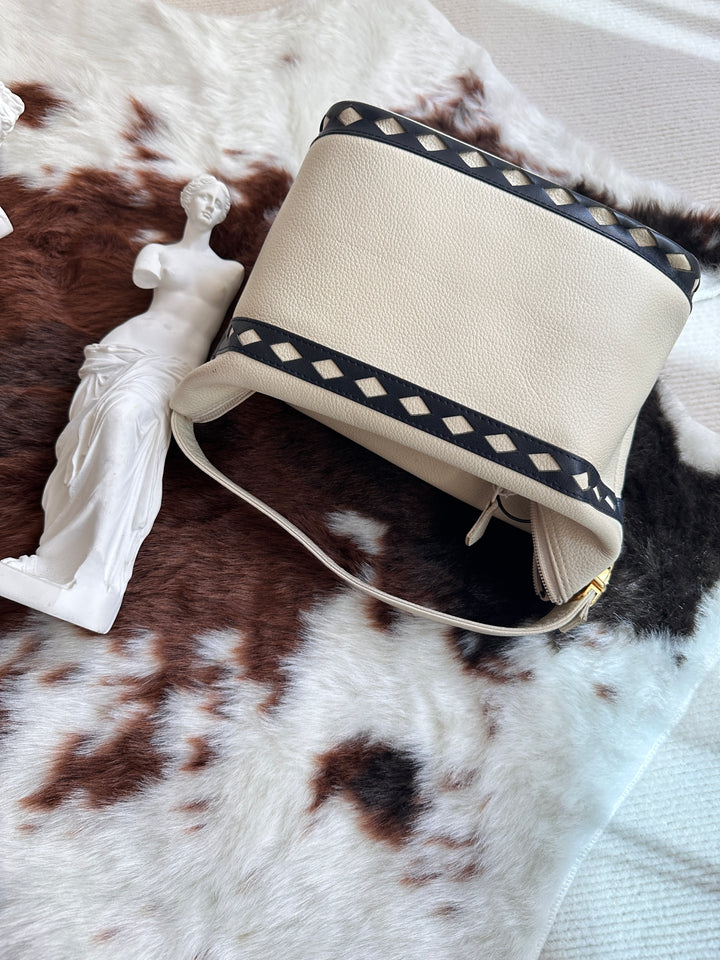 Yves Saint Laurent Ivory Leather “Lunch Box” Hobo 🤍 | Minimal Form, Maximum Charm