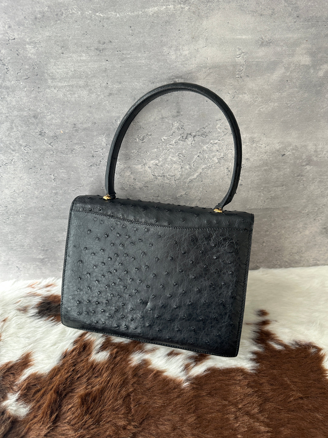 Celine Ostrich Kelly-Style Top Handle Bag 🖤✨｜Ostrich Leather × Gold-Tone Horse Carriage Clasp × Vintage Silhouette