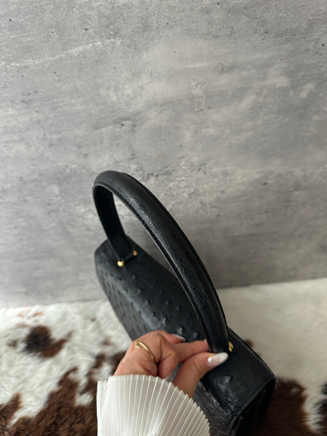 Celine Ostrich Kelly-Style Top Handle Bag 🖤✨｜Ostrich Leather × Gold-Tone Horse Carriage Clasp × Vintage Silhouette