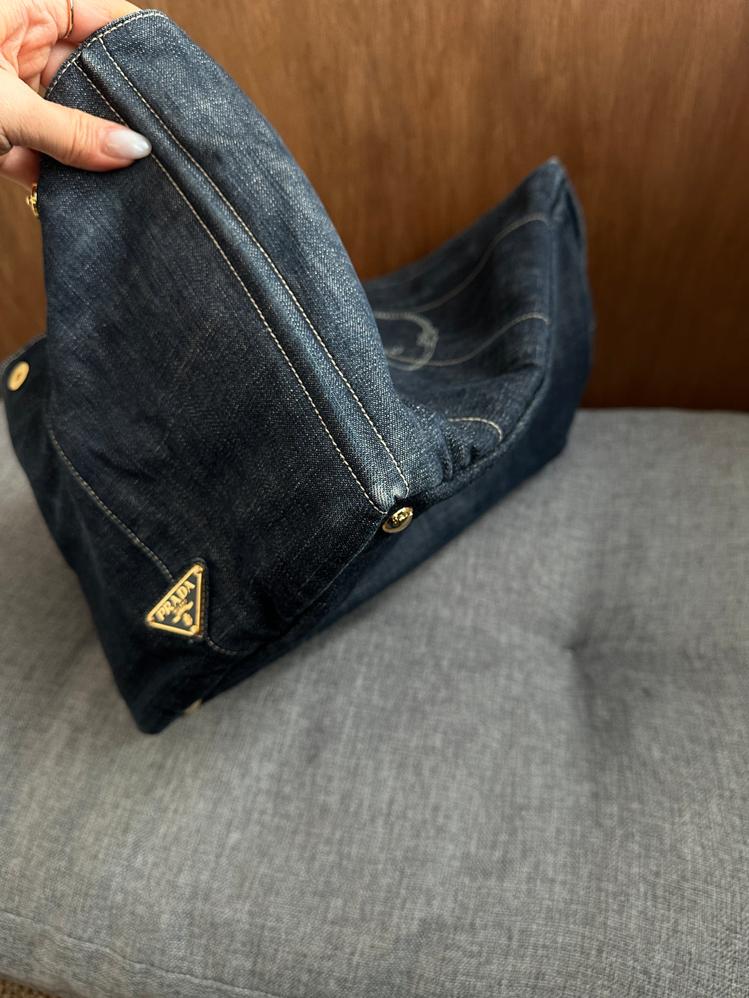 Prada Canapa Denim Tote 💙✨｜Denim Canvas × Embroidered Logo × Striped Interior