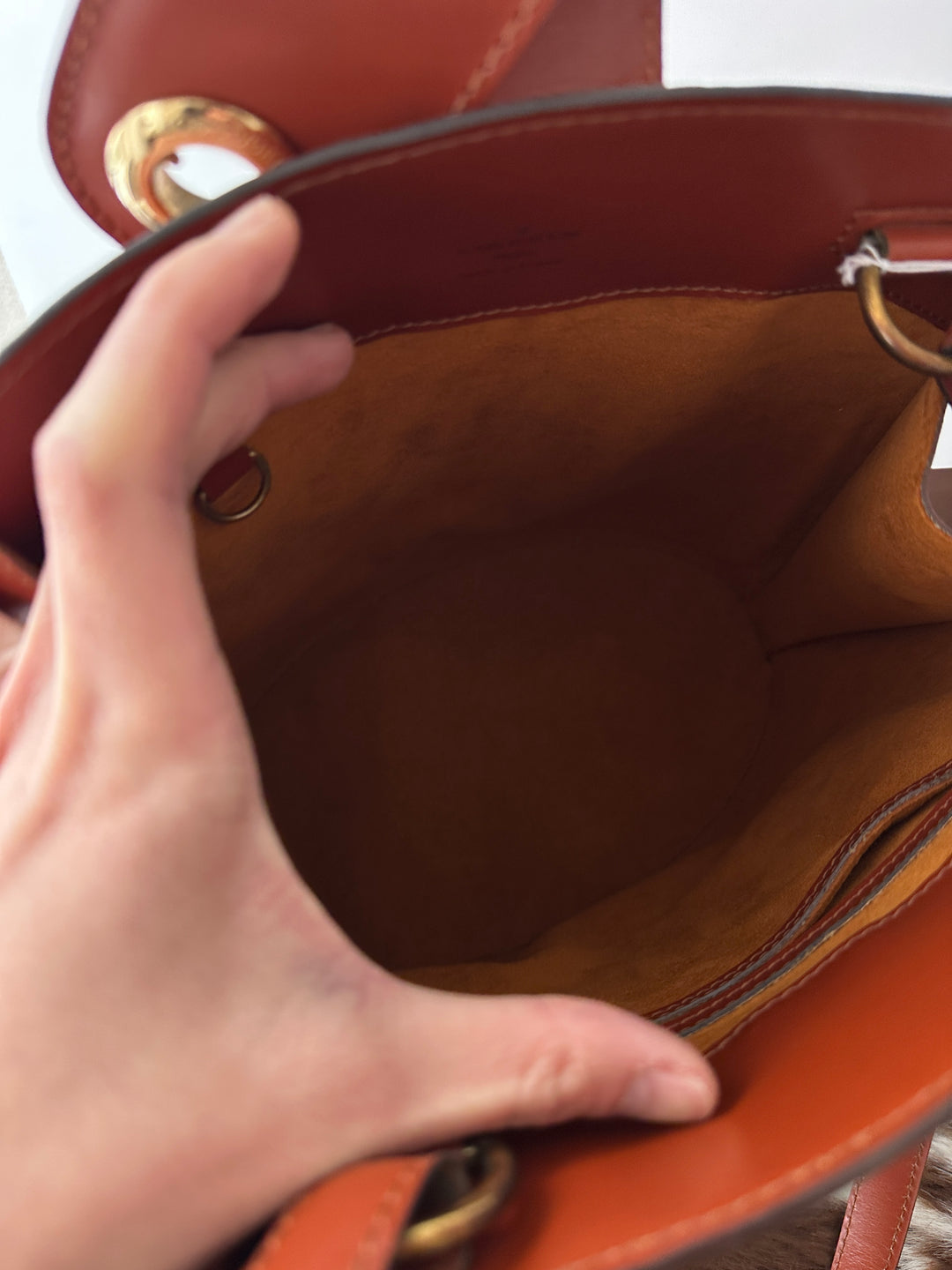 Louis Vuitton Caramel Epi Leather Turn Lock Bucket Bag 🤎