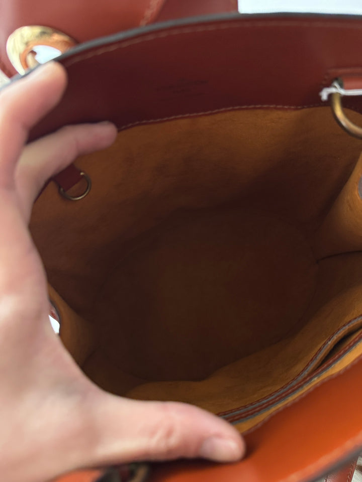 Louis Vuitton Caramel Epi Leather Turn Lock Bucket Bag 🤎