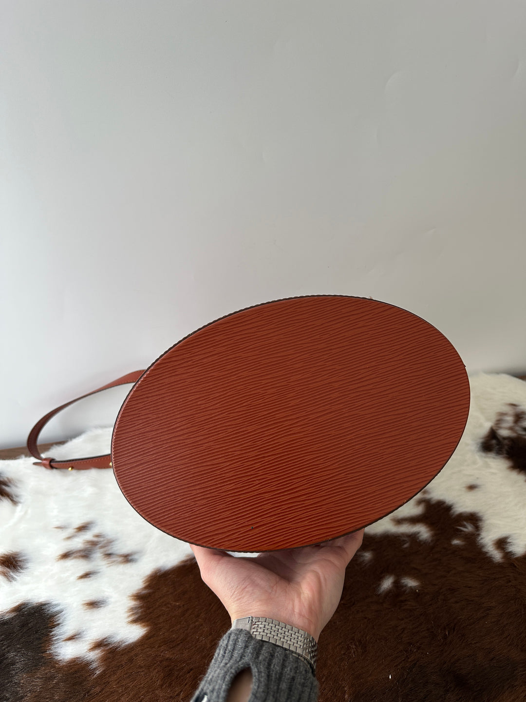 Louis Vuitton Caramel Epi Leather Turn Lock Bucket Bag 🤎