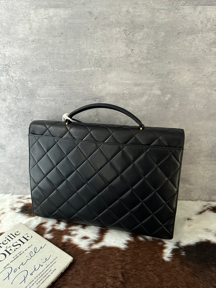 Chanel Quilted Lambskin Briefcase 🖤✨｜Gold-Tone CC Turnlock × Quilted Lambskin × Laptop-Friendly Size