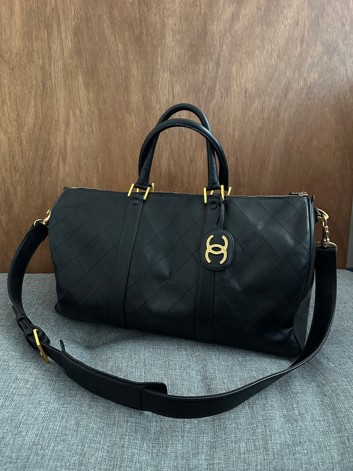 Chanel Boston 45 🖤✨｜Quilted Leather × Gold-Tone CC Tag × Original Strap