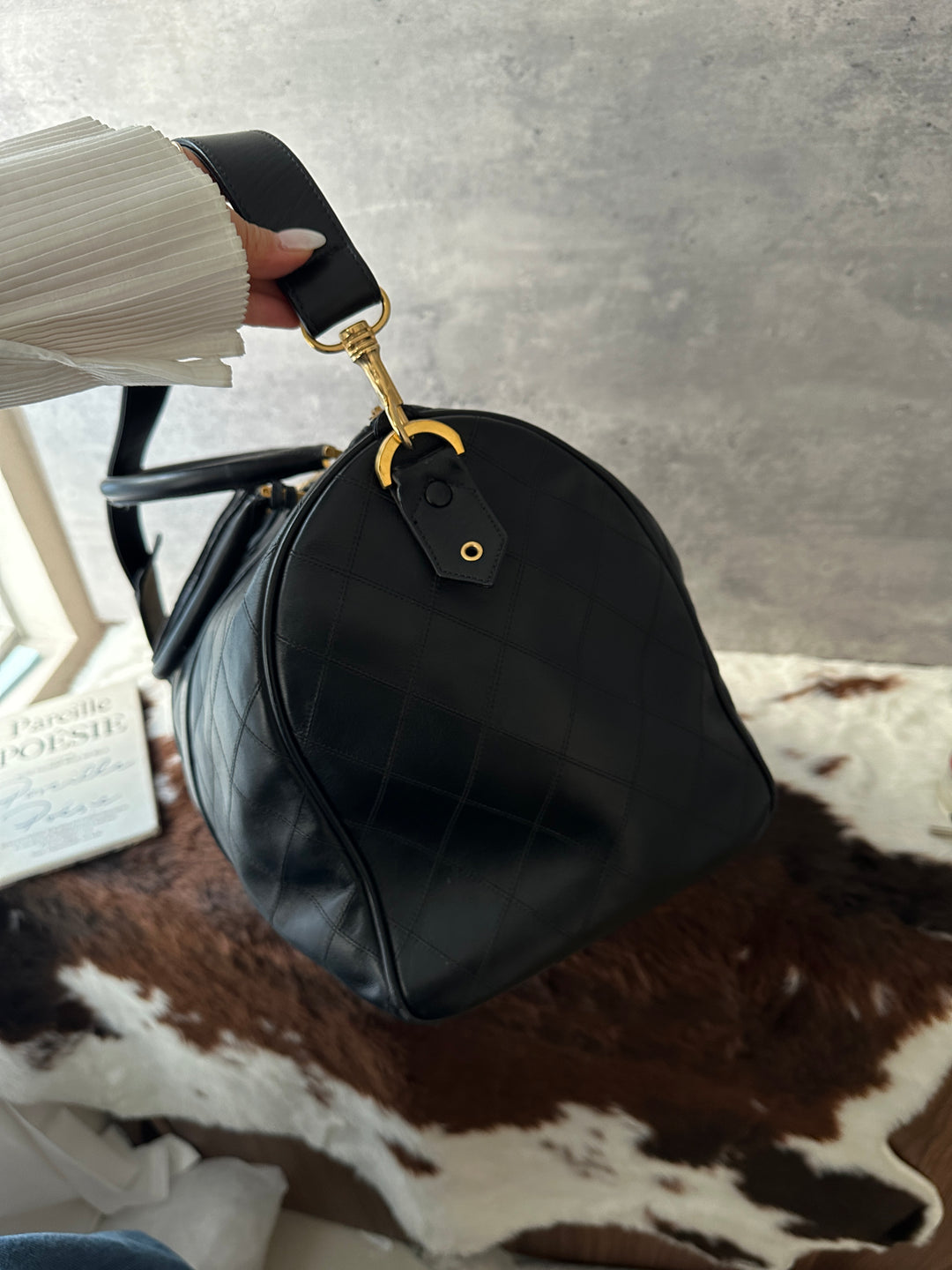 Chanel Boston 45 🖤✨｜Quilted Leather × Gold-Tone CC Tag × Original Strap