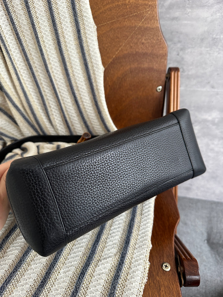 GUCCI Turnlock One-Shoulder Bag 🖤｜Black Cowhide Leather × Bamboo Turnlock × Structured Vintage Shape✨