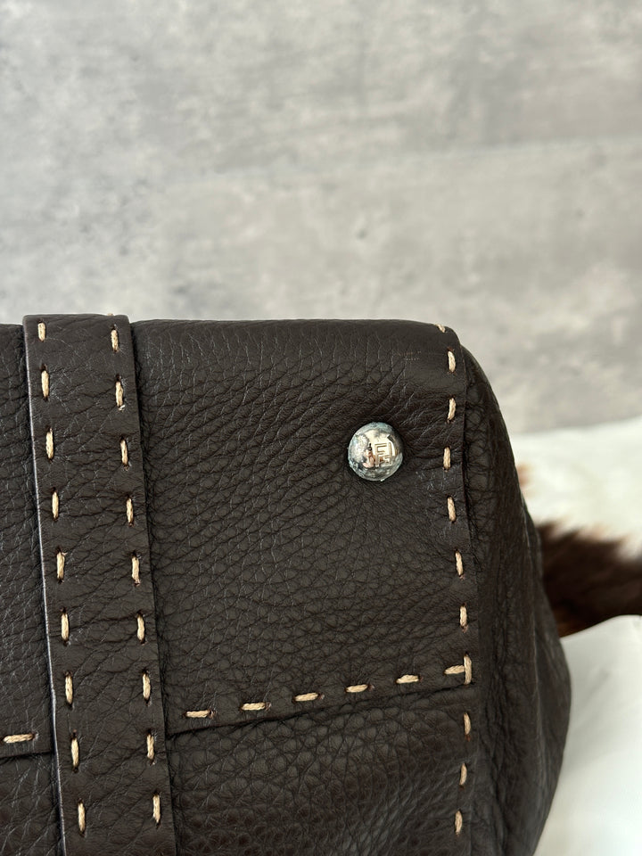 Fendi Selleria Contrast-Stitch Leather Tote 🖤🤎✨｜Chocolate Brown・Hand-Stitched Detail