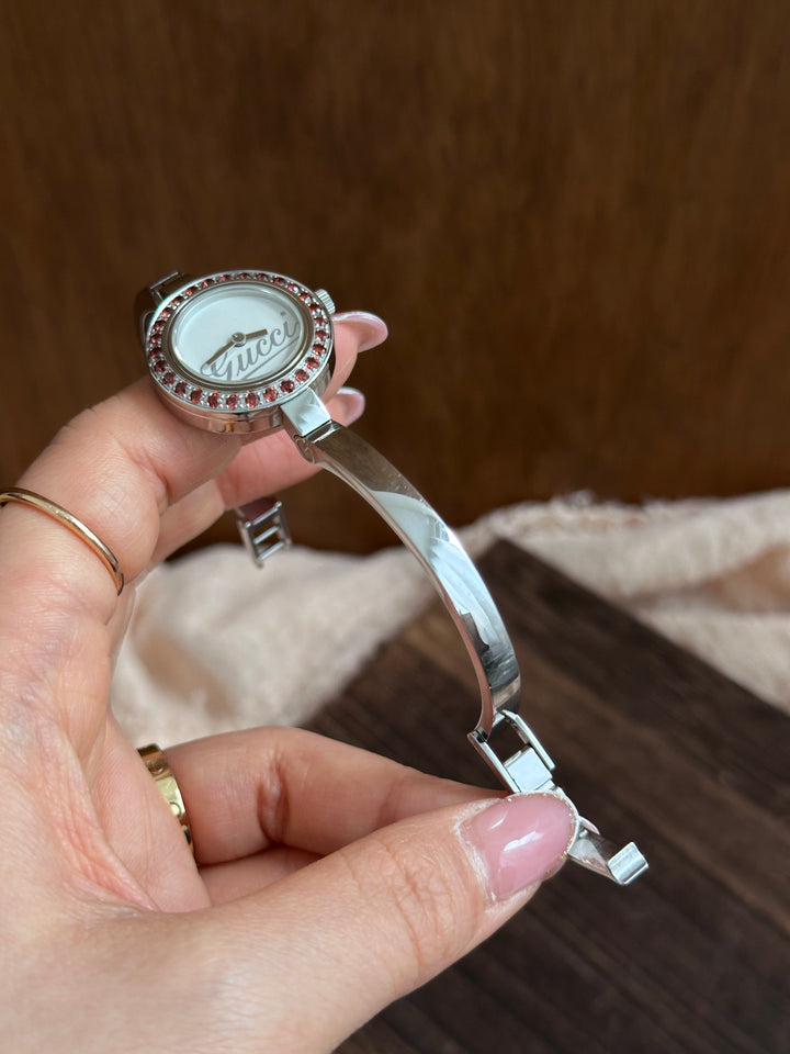 Gucci Bangle Watch ❤️✨｜Rare Crystal Bezel × Sleek Steel Bangle × Elegant Statement