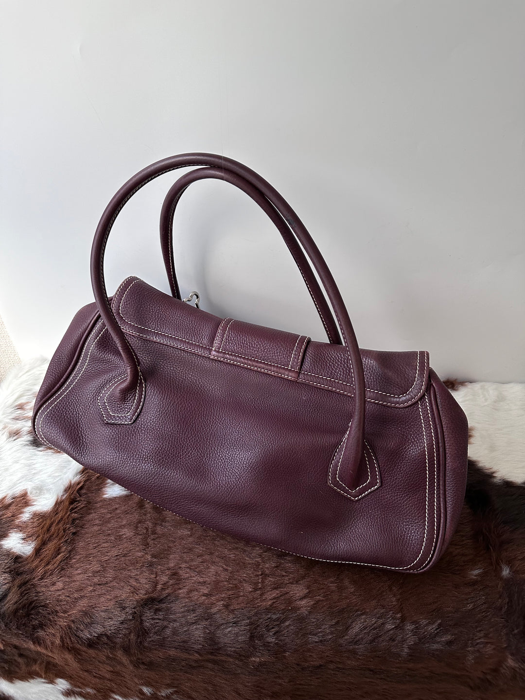 Celine Chocolate Stitch Hobo Bag ❤️🤎｜Baguette-Like Shape × Supple Calfskin × Spacious Everyday Carry
