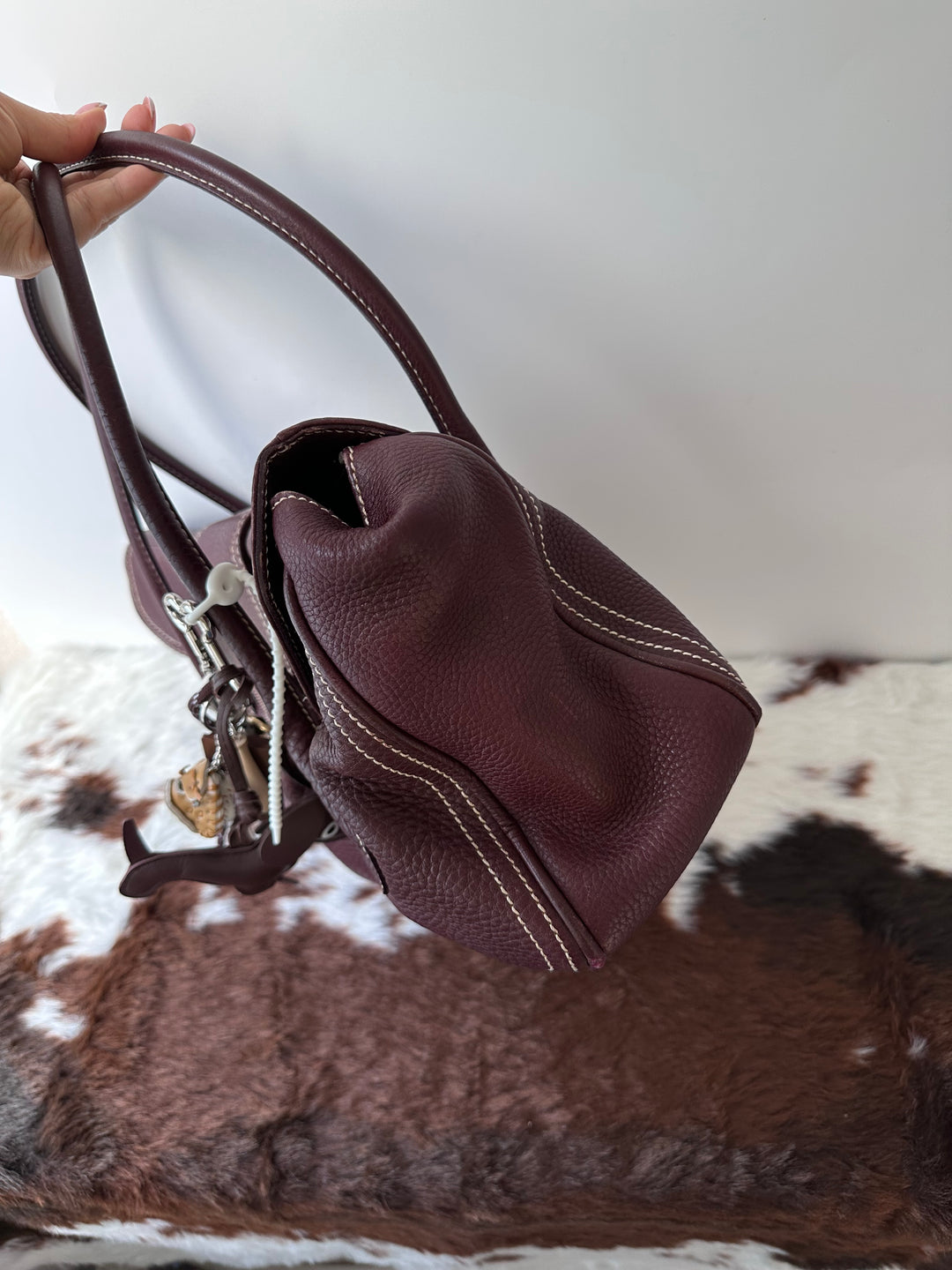 Celine Chocolate Stitch Hobo Bag ❤️🤎｜Baguette-Like Shape × Supple Calfskin × Spacious Everyday Carry