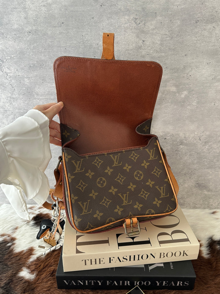 Louis Vuitton Vintage Monogram Messenger Bag 🤎✨｜Classic Monogram・Vachetta Leather